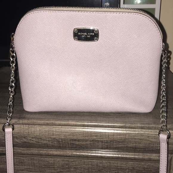 Michael Kors Handbags - Michael Kors crossbody purse